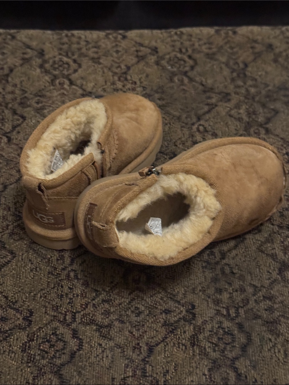 Chestnut UGG Kids Classic Ultra Mini